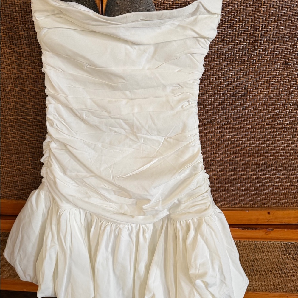 Blue Blush Elegant white mini dress, Size S
